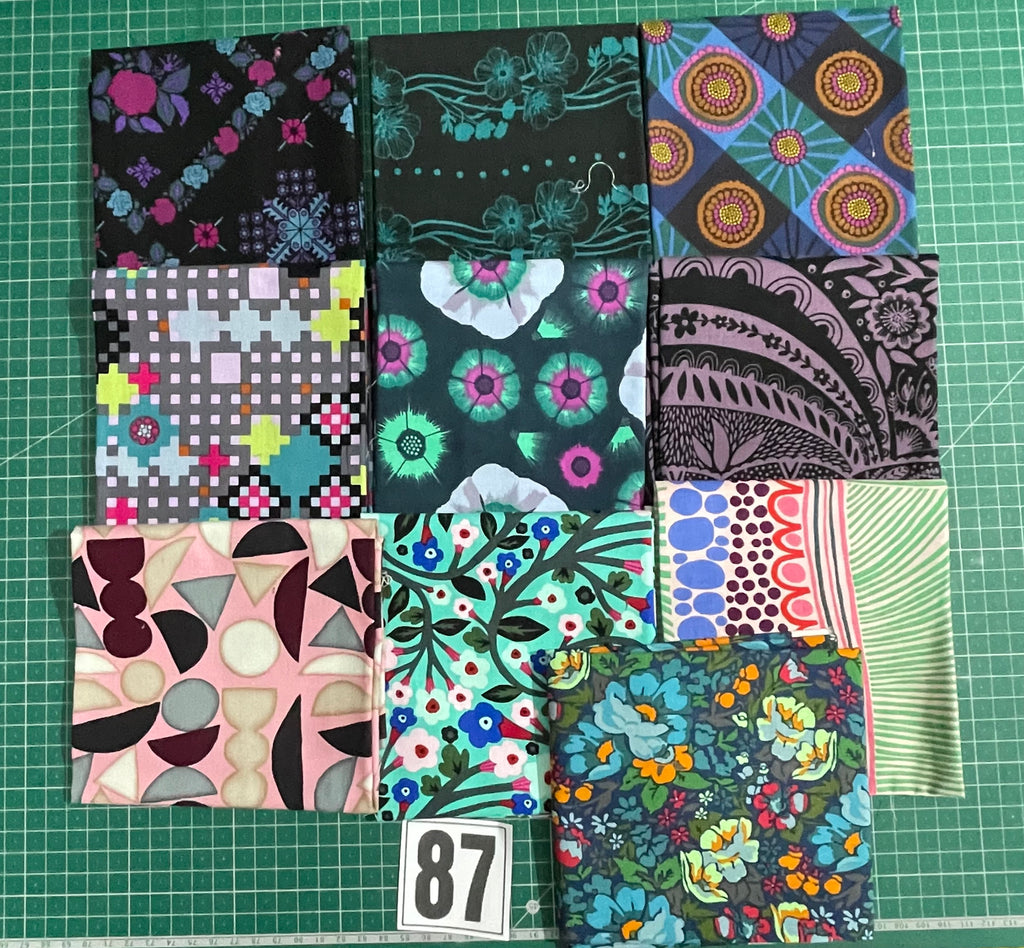 Anna Maria Horner & Consevatory Fat Quarter Bundle - 10 Metric Fat Quarters 87