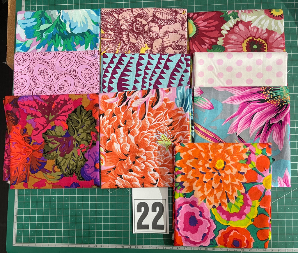 Kaffe Fassett Collective Collection Fat Quarter Bundle - 10 Metric Fat Quarters 22