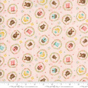 Goldilocks and the 3 bears on a pink background